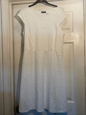 Cocomo White Textured Cap-Sleeve Midi Dress